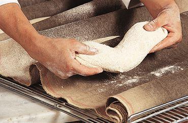 <img src="0001342_dough-fermentation-cloth_370.jpg?v=1557245815 " alt="Dough Fermentation Anti-Mold Cloth  Matfer Bourgeat catalog"> 
